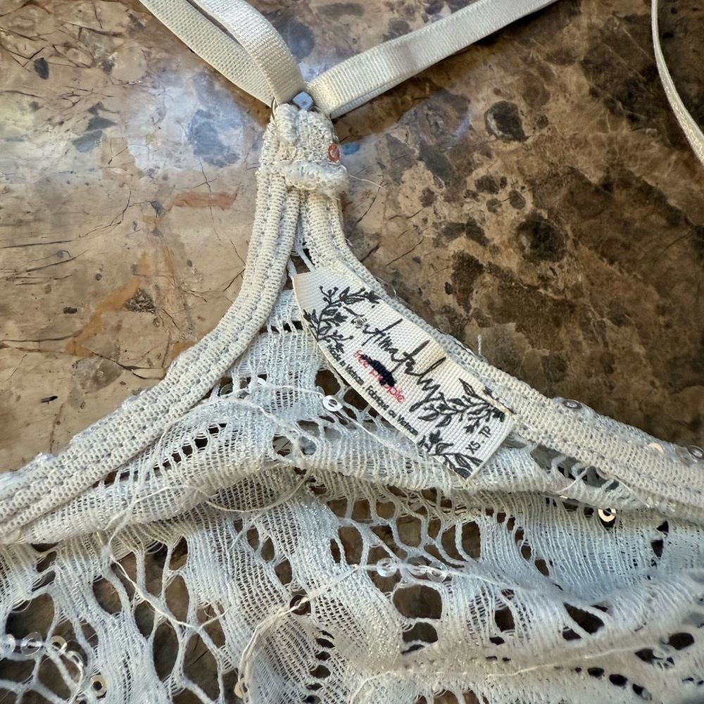 Free People NWOT Sequin Lace Cropped Cami Tank Scoop Neck Rise Intimately Sz XS - Picture 5 of 10